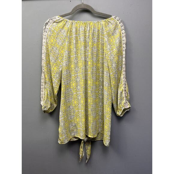 Notations Woman Top Womens 1X Yellow Gray Tie Button front Crochet‎ accents - Picture 2 of 8